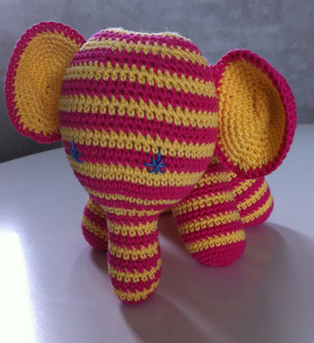 Hklet elefant gul/pink  - lille